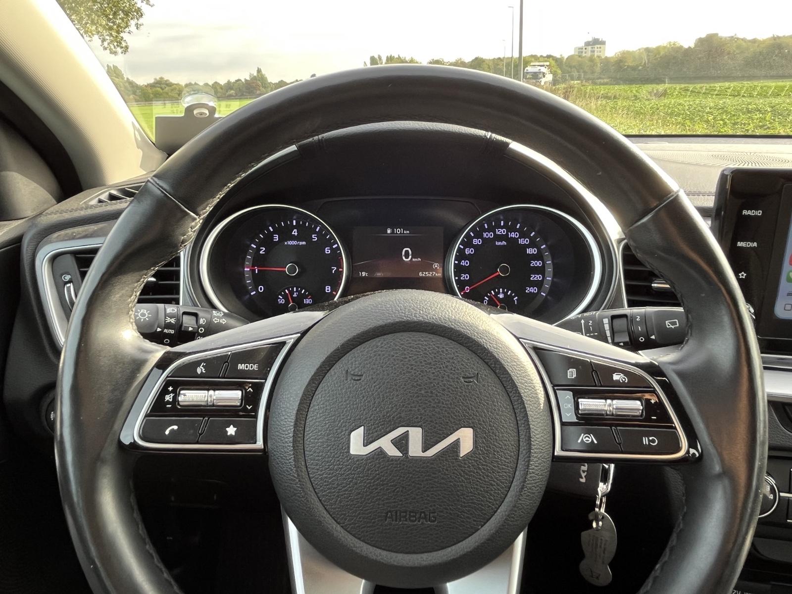 Kia 1.0 T-GDI 120 PS |2. Hd|8-fach|Navi|SHZ|Carplay