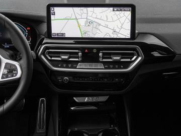 صورة 9 لـ 2024 BMW IX3