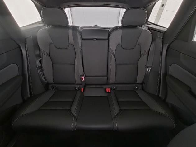 Fahrzeugabbildung Volvo XC 60 XC60 Plus Black Edition AWD