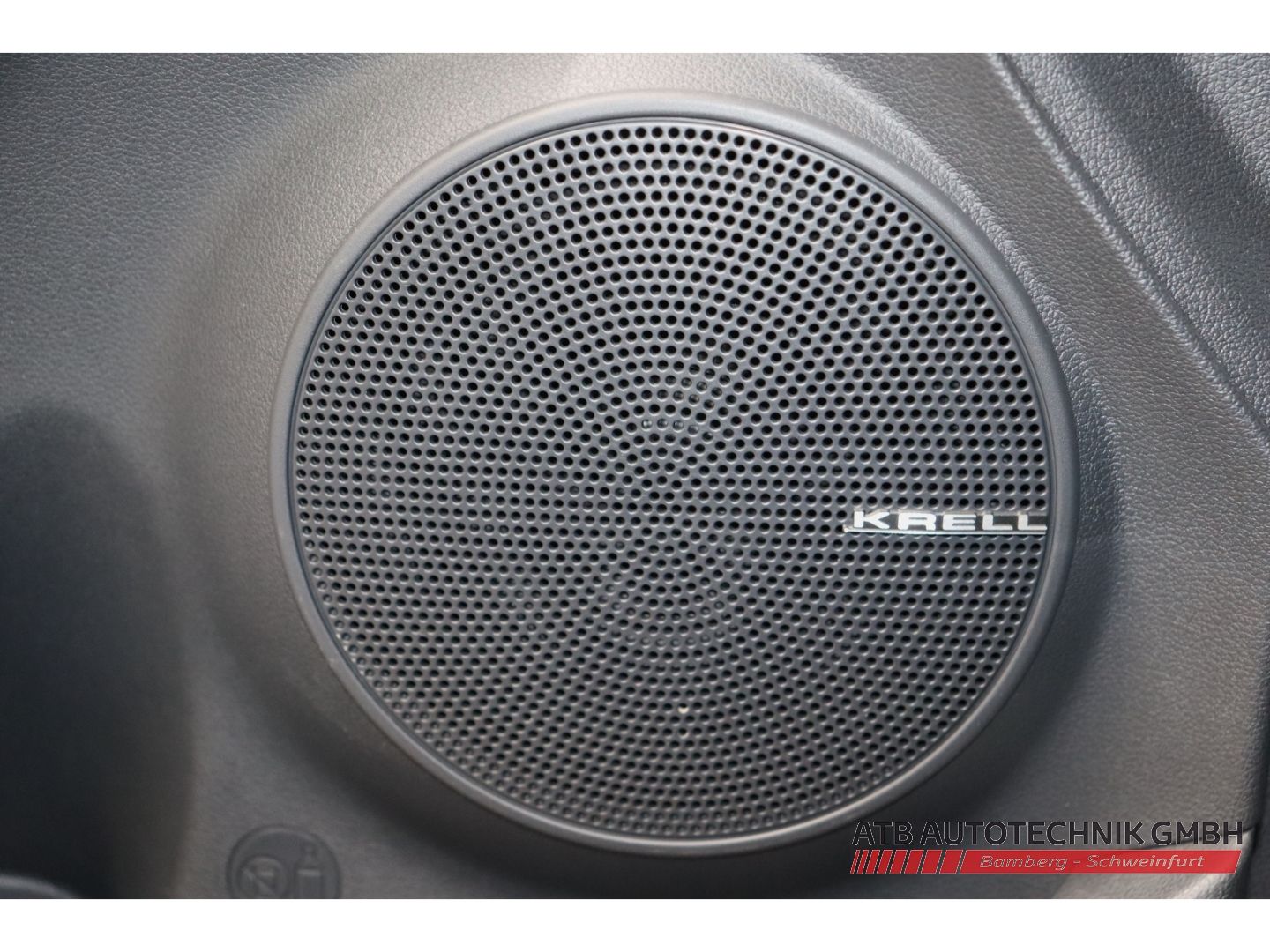 Fahrzeugabbildung Hyundai KONA Elektro Trend 39,2 kWh 2WD AHK-abnehmbar Na