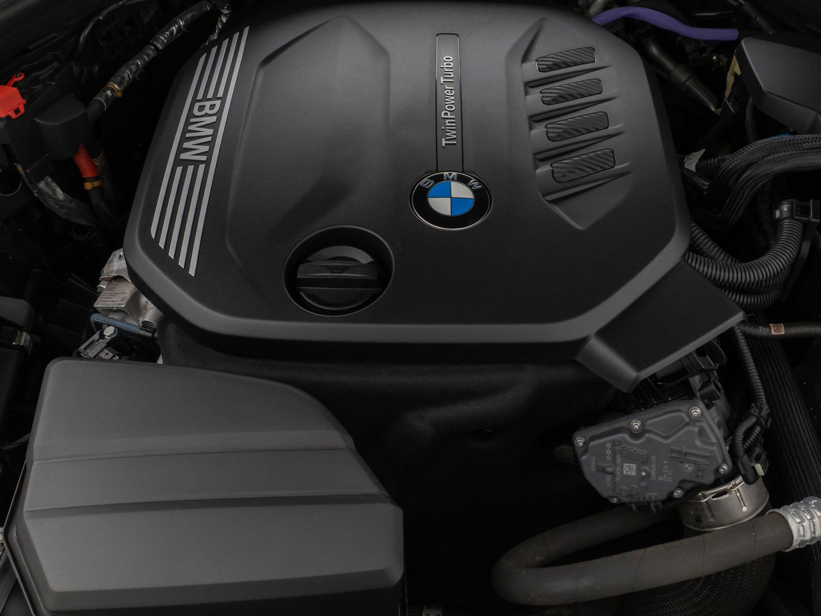 Fahrzeugabbildung BMW 320d xD  Sport Line Panorama DAB H/K Stop&Go AHK