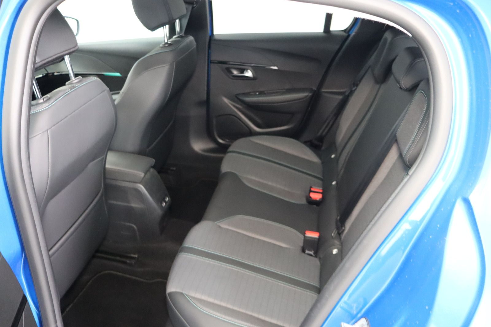 Fahrzeugabbildung Peugeot 208 1.2i Allure Pack * HU / AU neu