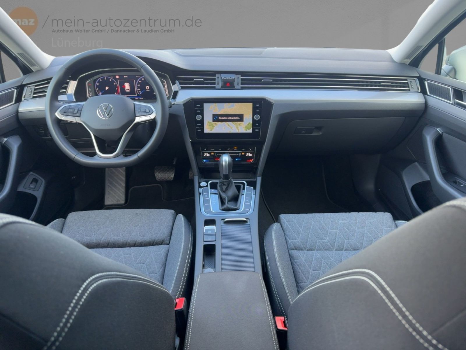 Fahrzeugabbildung Volkswagen Passat Variant 1.5 TSI Business Alu LEDScheinw.