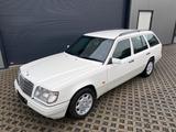 Mercedes-Benz E 200 E 200T, 200TE, W124, S124, T Rostfrei - Mercedes-Benz: Kombi, S124