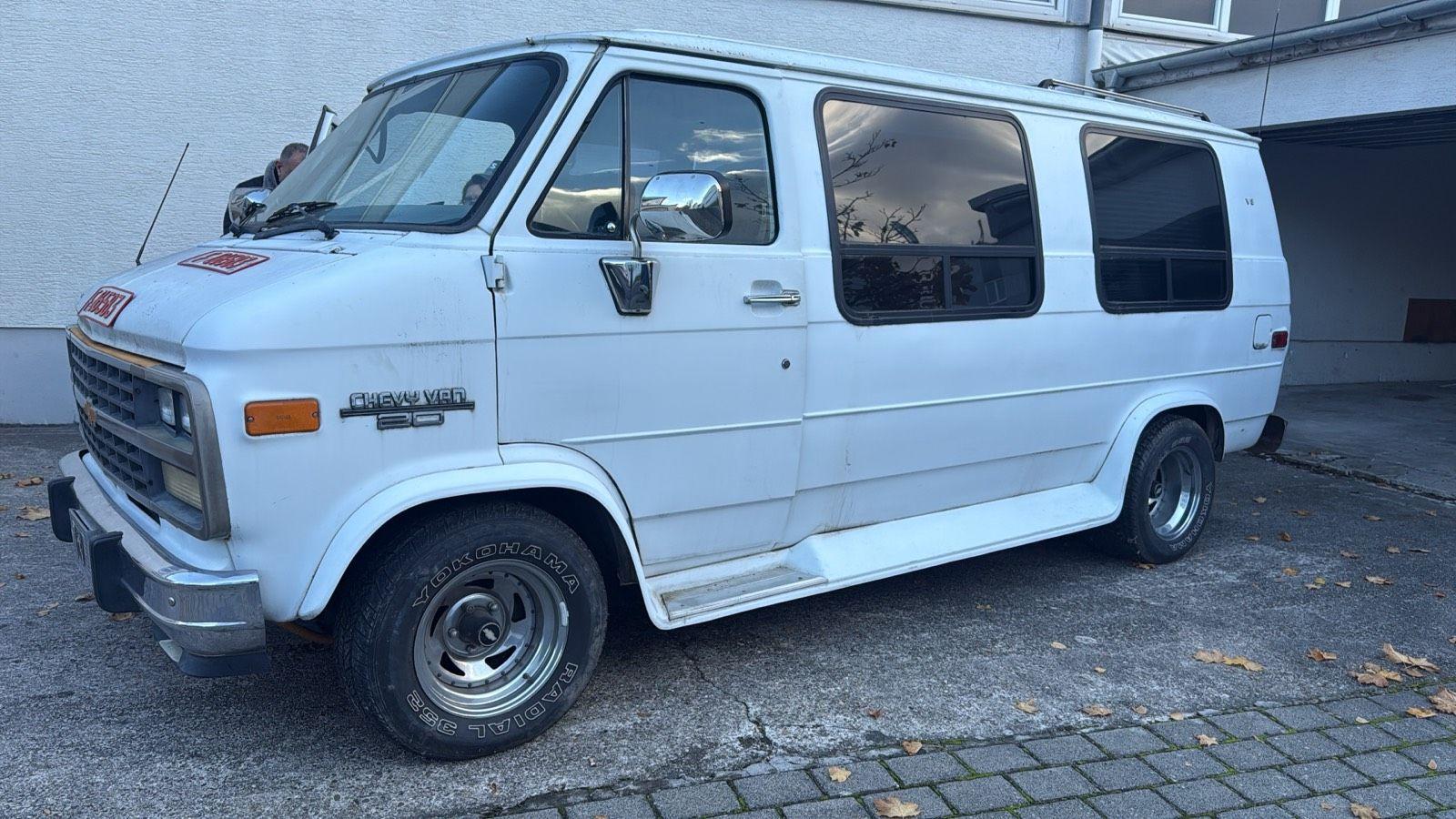 Chevrolet Chevy Van