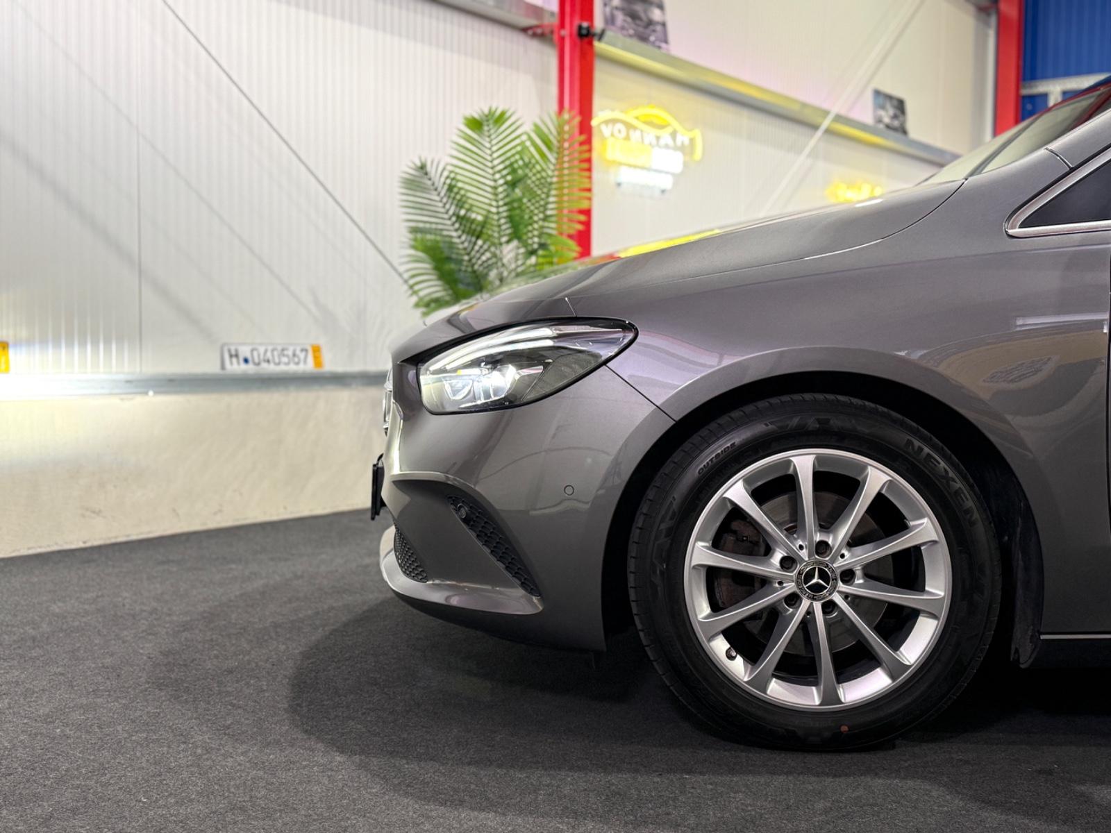 Mercedes-Benz B 200*AHK*KAMERA*MULTIBEAM-LED*NAVI*SHZG*ALU*USB
