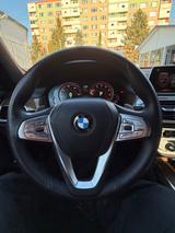 BMW 750i - - BMW 7er Reihe: Limousine