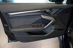 AUDI A3 Sportback 35 TFSI | 2x S line | Pano | Carbon AUDI A3 Sportback 35 TFSI | 2x S line | Pano | Carbon