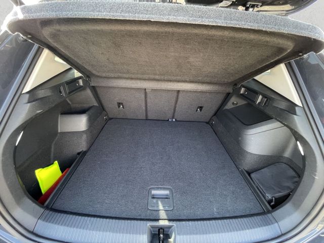 Tiguan Elegance 2.0 TDI DSG IQ.Light,AHK,Navi