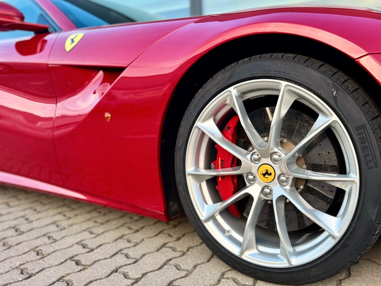 Fahrzeugabbildung Ferrari F12 Berlinetta*Carbon*Lift*Sonderfarbe*Garantie*
