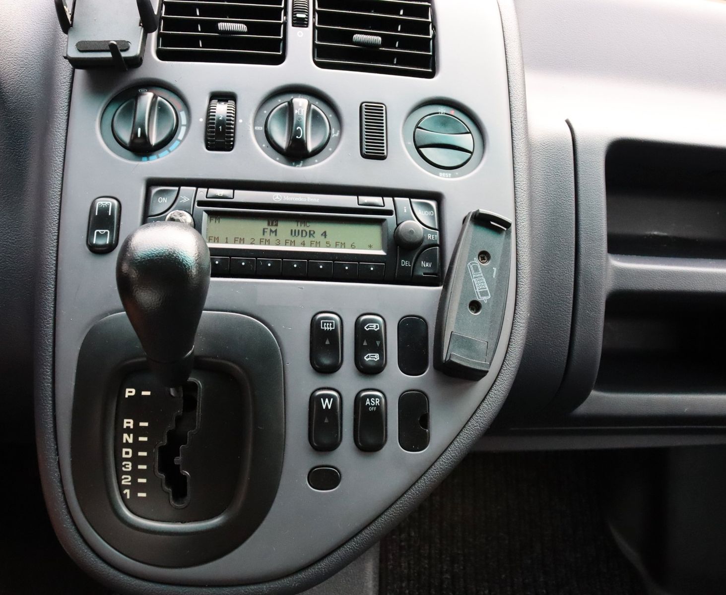 Fahrzeugabbildung Mercedes-Benz VITO 113 AUTOMATIK*KLIMA*BESTATTUNGSFAHRZEUG*TOP