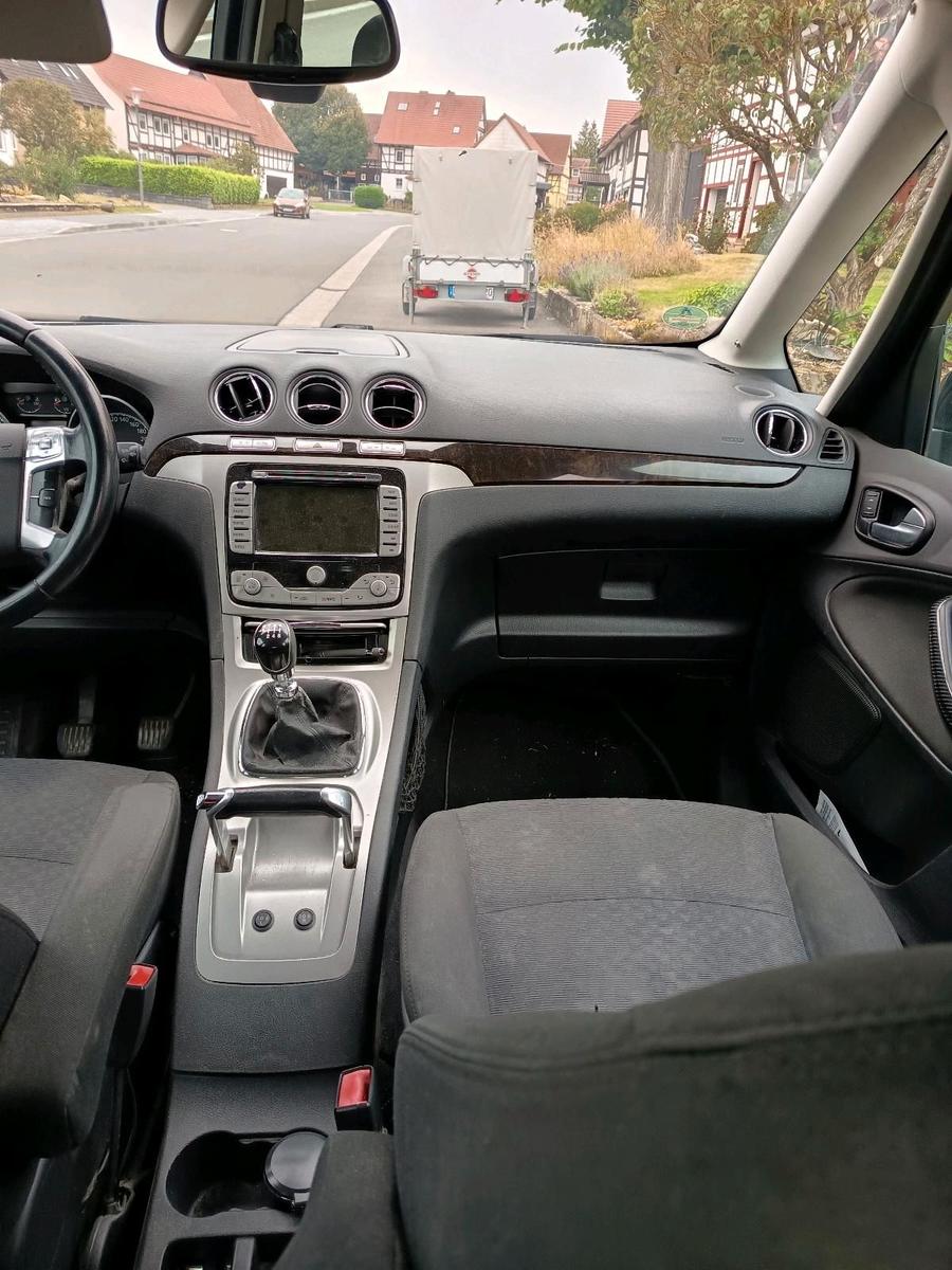 Ford Galaxy 2009 — photo 5