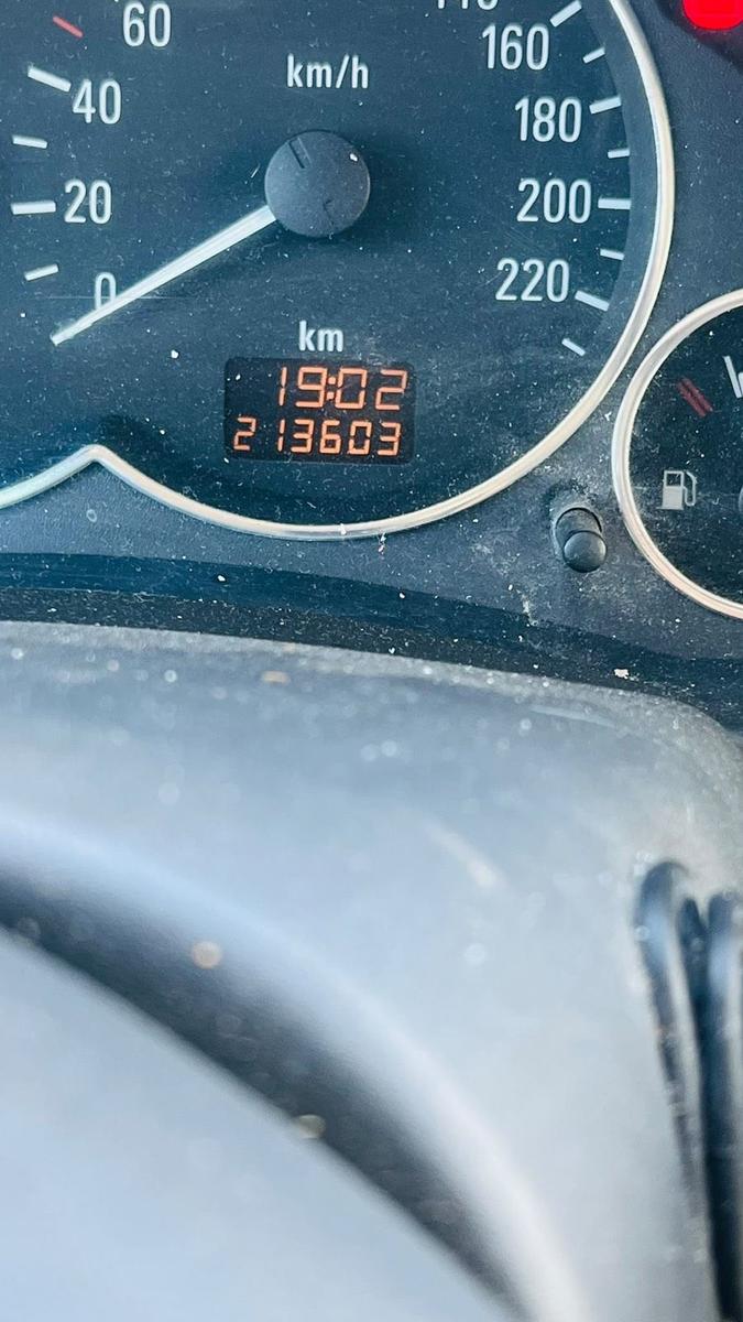 Opel Meriva 2005 — engine 125 HP (92kW)