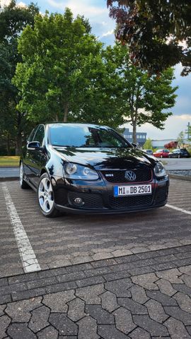 Volkswagen Golf 2.0 T-FSI GTI 