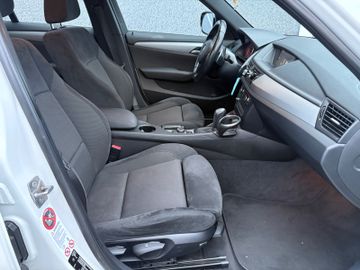 Fahrzeugabbildung BMW X1 23 d xDrive M Paket Navi Prof Xenon 18"