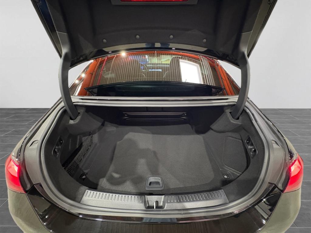 Mercedes-Benz E 220 d Lim AMG|LED|PANO|DISTR|NIGHT|LHZ+SHZ|KAM