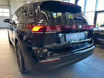 Volkswagen Tiguan *1-HAND*360°*LKHZ*ACC*LED*3-ZONEN*NAVI*