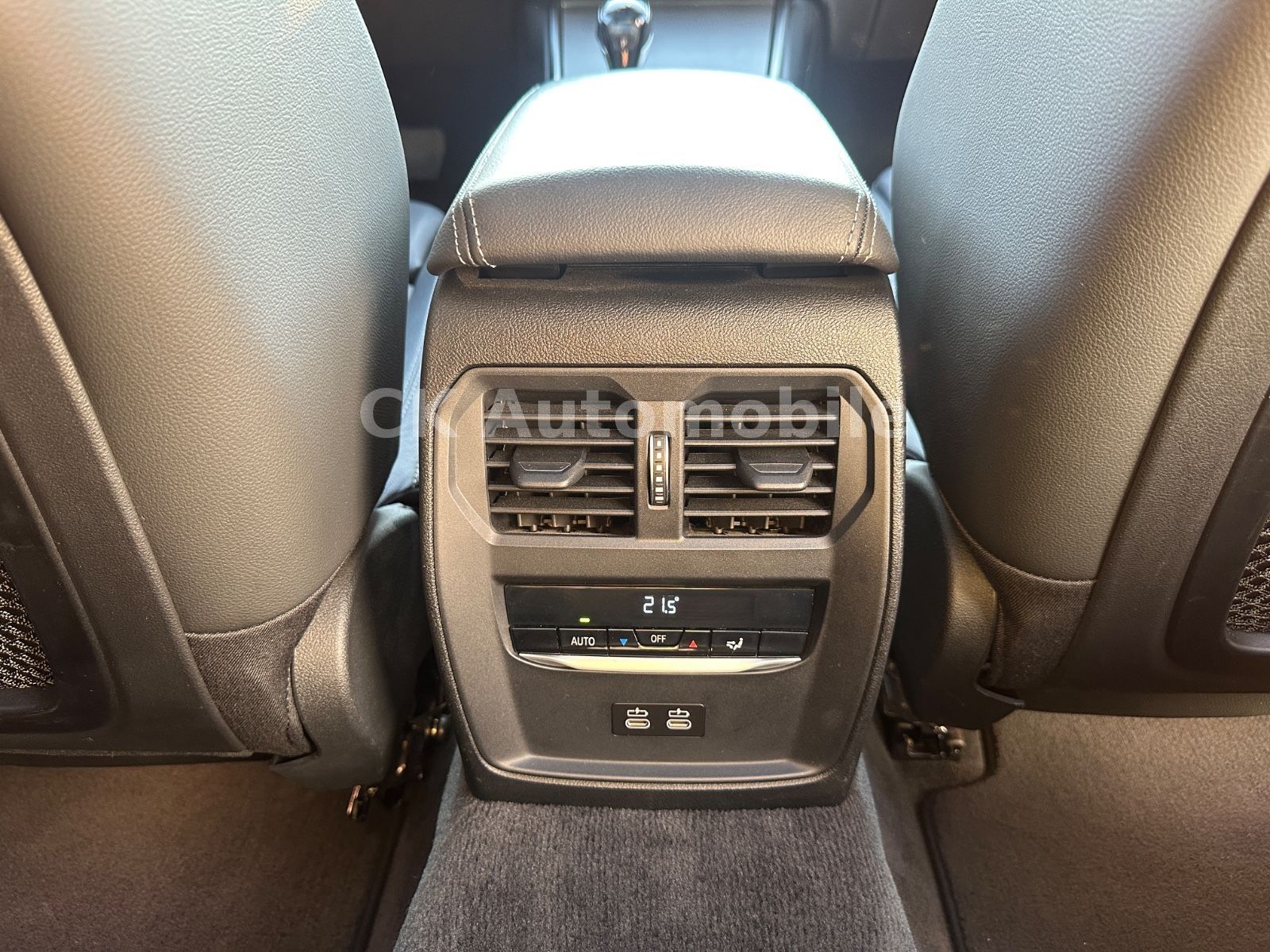 Fahrzeugabbildung BMW 320dxDrive Touring Sport-Line/Laser/Pano/ACC/AHK