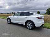 Tesla Model Y Long Range Dual Motor AWD Long Range - Tesla Gebrauchtwagen in Dortmund