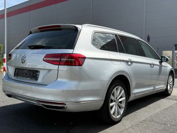 Volkswagen Passat Variant - 4