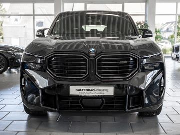 BMW XM - 4