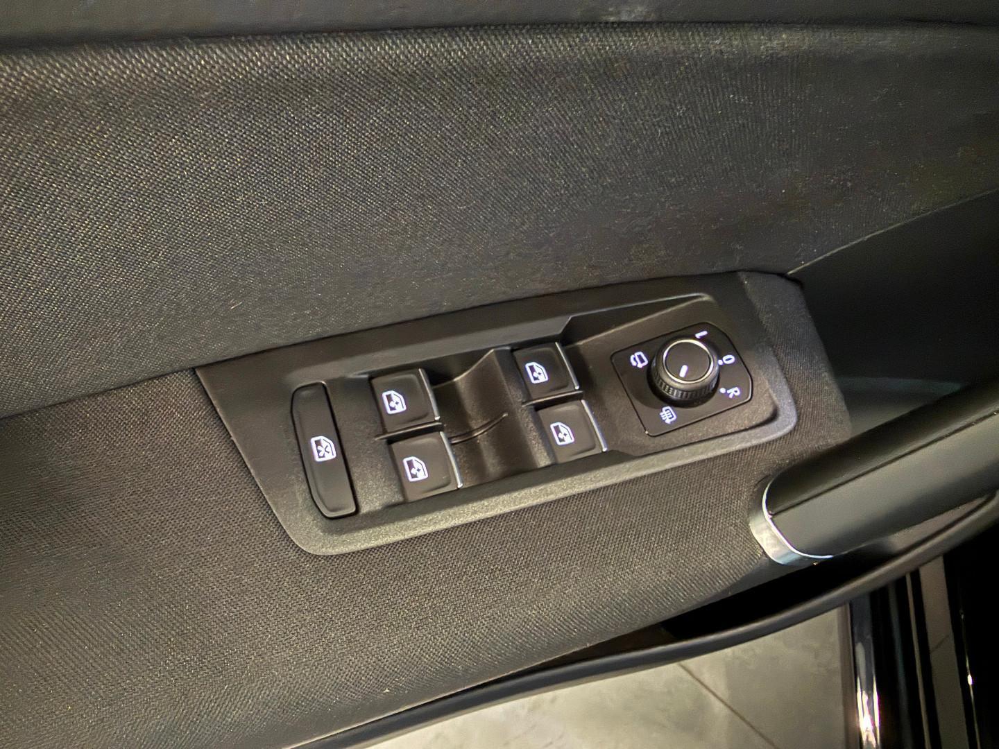 Volkswagen Touran Highline 1.5 TSI DSG 7 SITZE AHK KAMERA, миниатюра 30