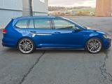 Volkswagen Golf VII 7.5 Variant R 4M*PERFORM*PANO*DYN*DCC* - Volkswagen Golf: R Vi