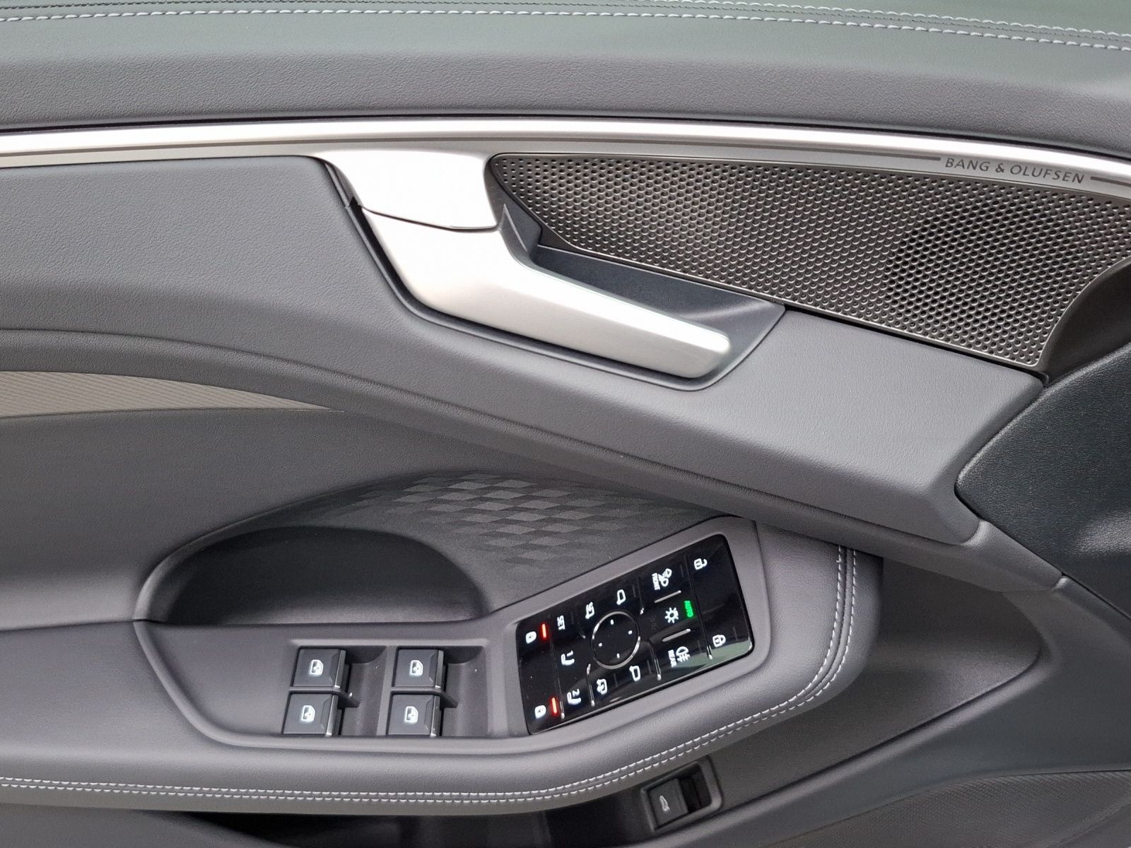 Audi A6 - Bild 8