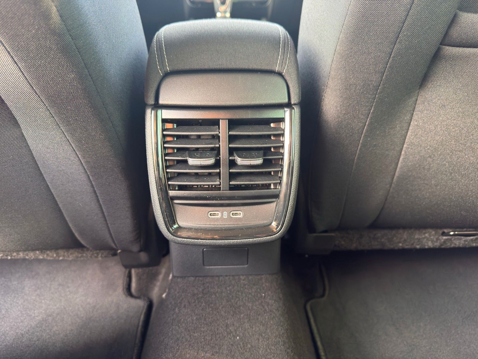 Fahrzeugabbildung SKODA Kamiq Balance 1,5 TSI 110 kW 7-Gang-DSG