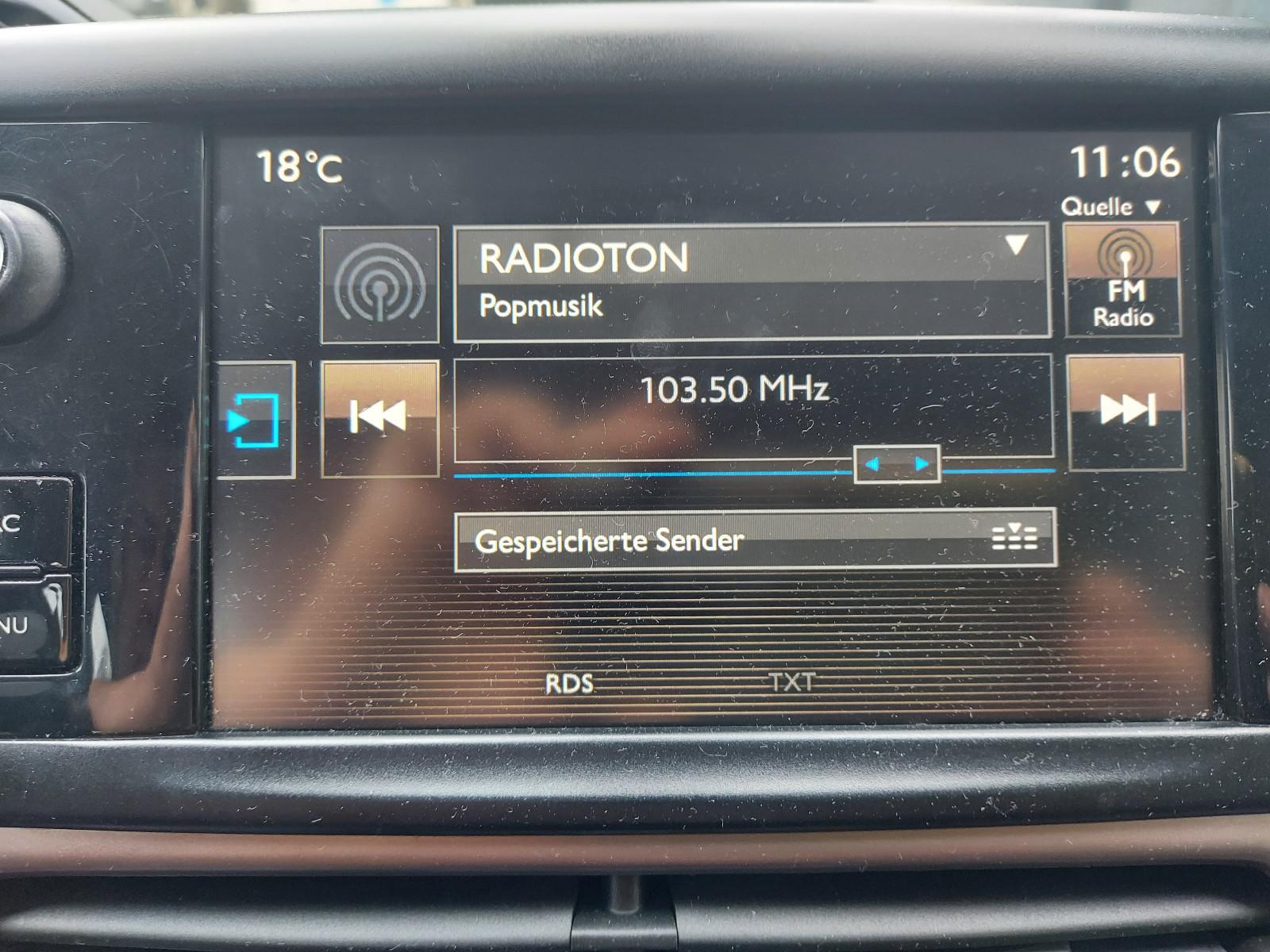 Peugeot 2008 1.6HDI Allure  Aut&Navi&SHZ