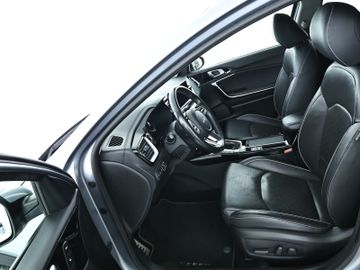 KIA XCeed - 8