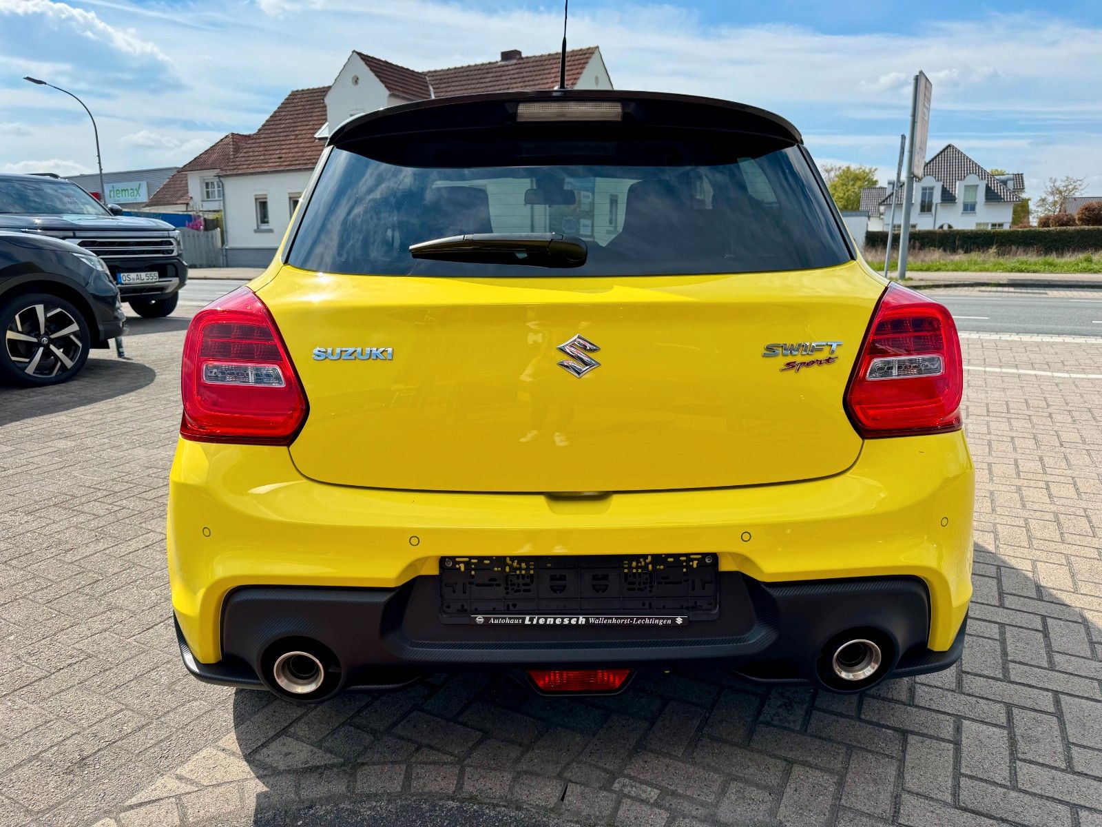 Fahrzeugabbildung Suzuki Swift Sport 1.4 Hybrid Turbo Black-Line