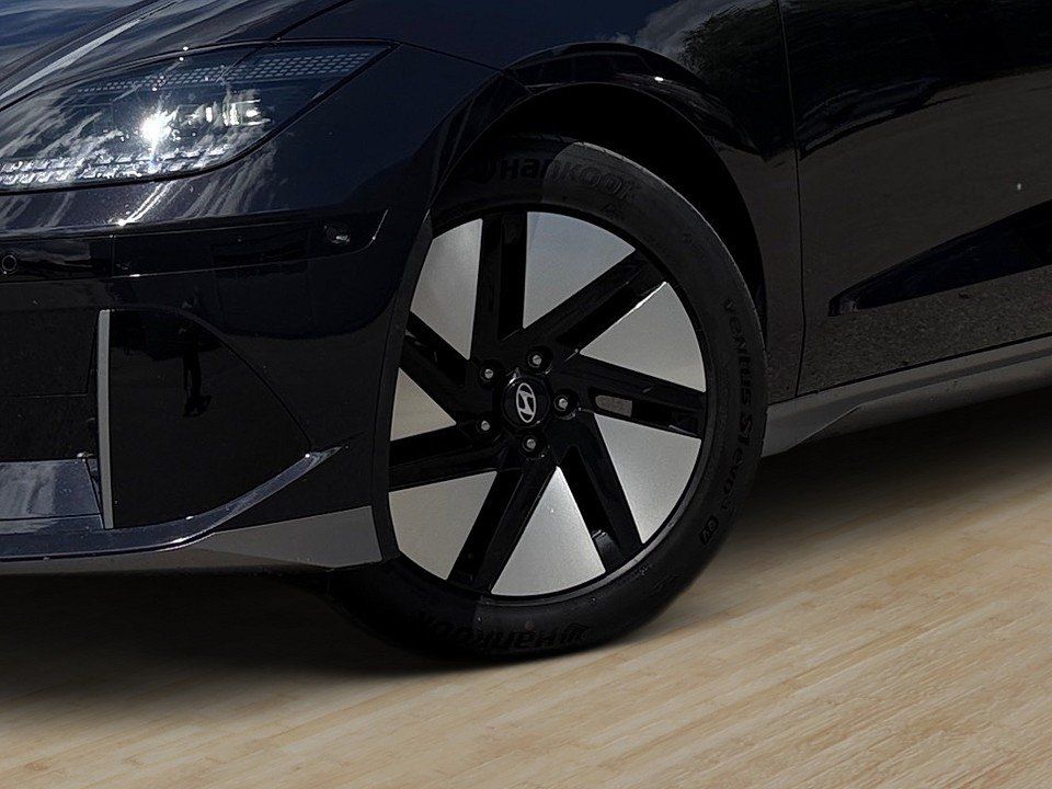 Fahrzeugabbildung Hyundai IONIQ 6 77kWh TECHNIQ PARK-P 1HD AVILOO-97%-SOH