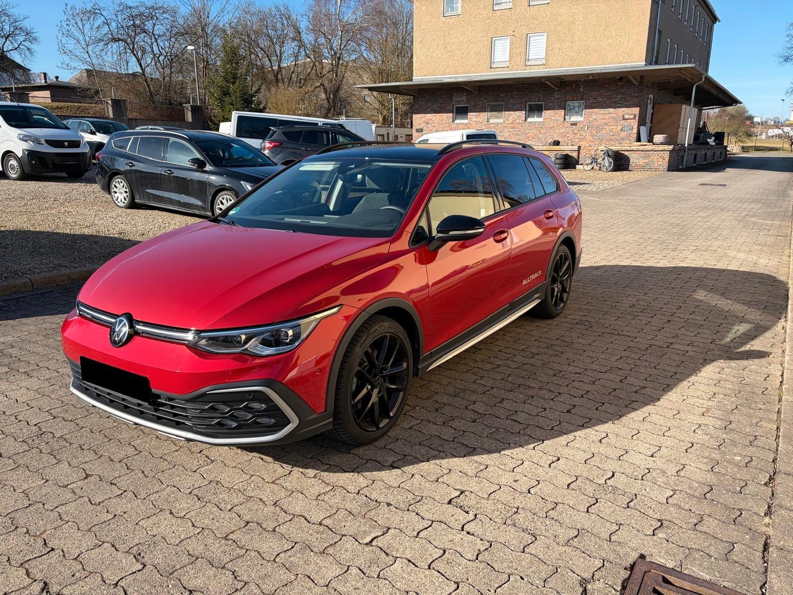 Volkswagen Golf VIII Alltrack 4M Black Style Garantie 3/29