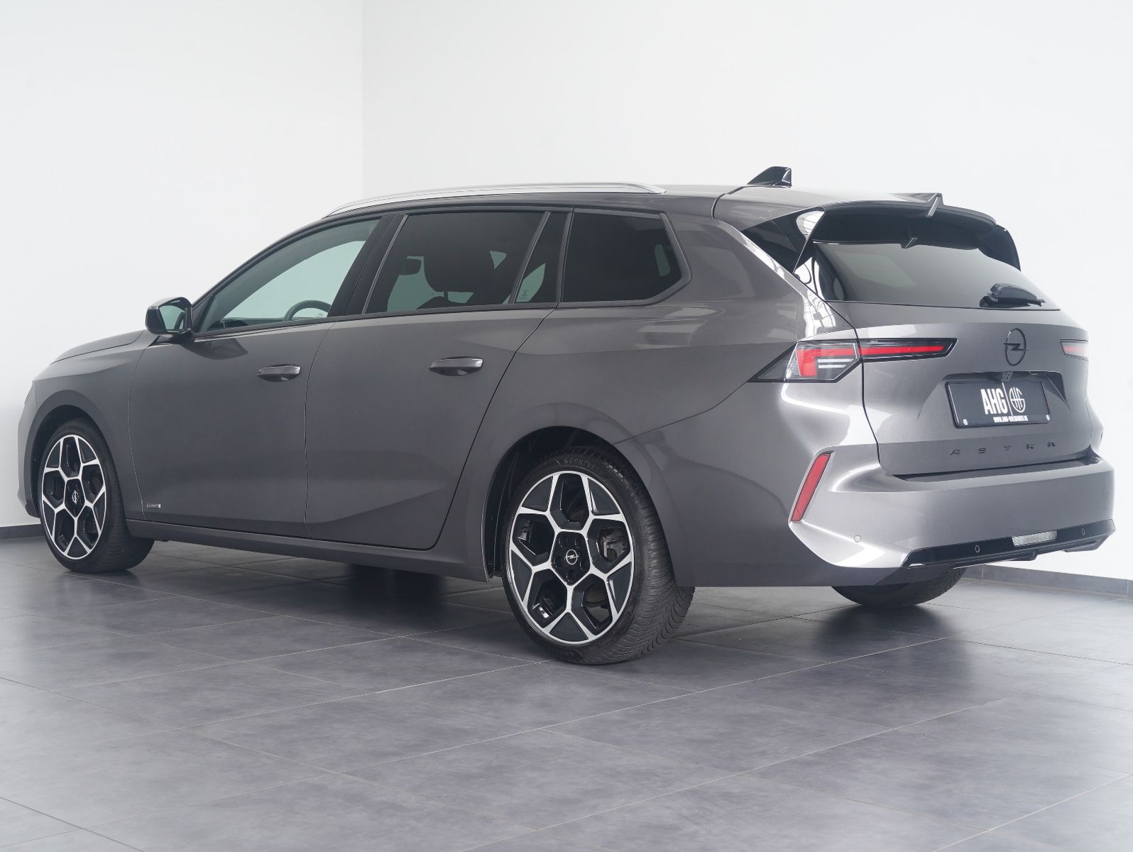 Fahrzeugabbildung Opel Astra L 1.5 Diesel Sports Tourer GS PANO