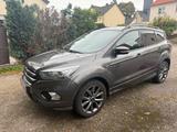 Ford Kuga ST-Linie aus erster Hand mit nur... - Ford Focus SUV