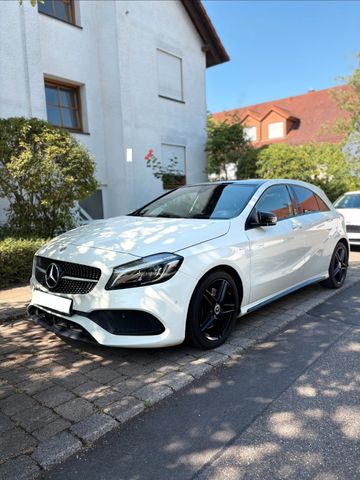 MERCEDES-BENZ A 220 / 4 Matic / AMG Line /  W176 Facelift