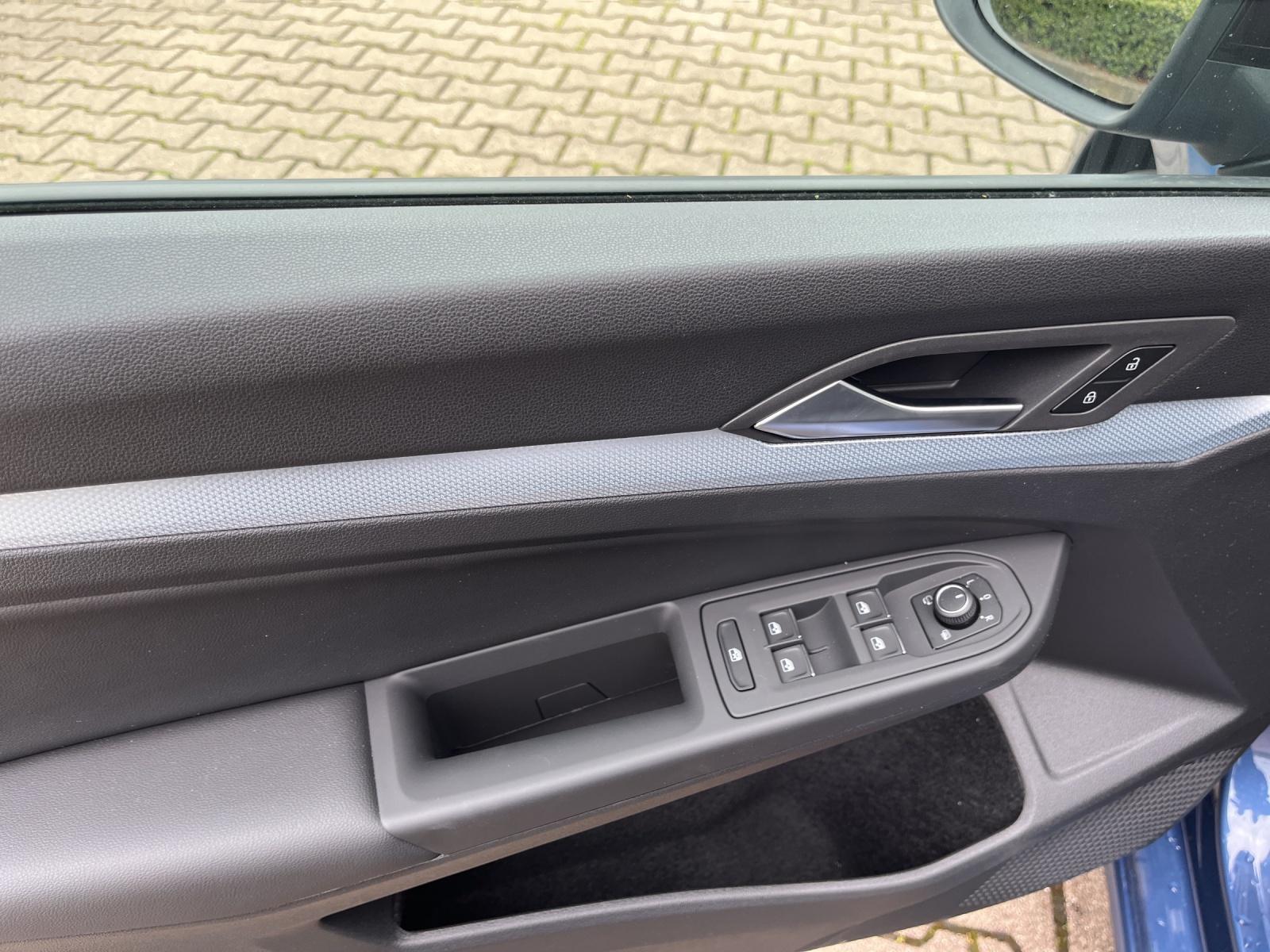 Volkswagen Golf Life "Goal" 1,5 l TSI LED PDC, миниатюра 10