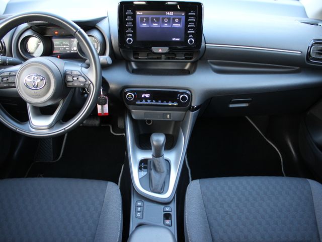 Yaris  Hybrid TeamD LED*Ganzjahresreifen