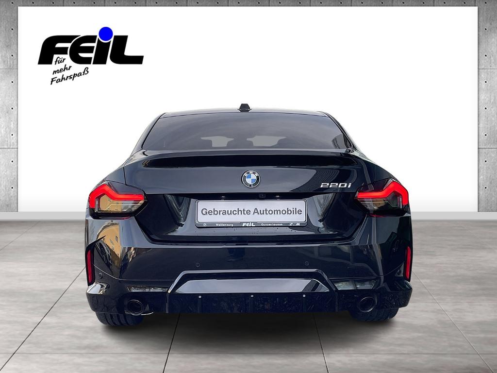 BMW 220