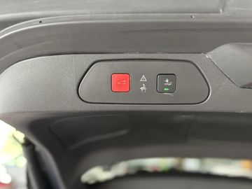 Fotografie 14 des Opel Grandland (X) Grandland X 1.5 D Business INNOVATION AHK Pano