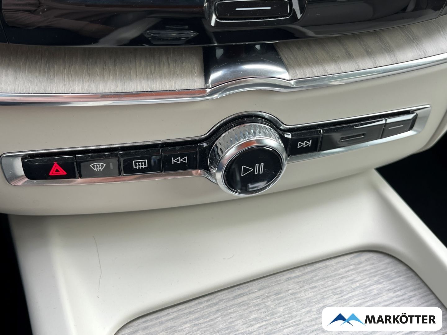 Volvo XC60 B4 Inscription ACC H&K LenkradH Kamera 19'' foto 24