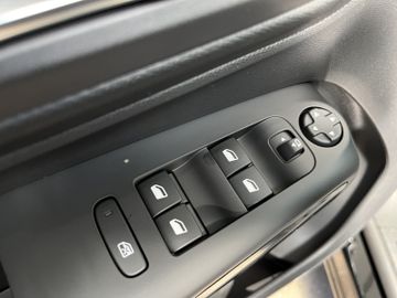 Citroën C5 Aircross Hybrid 145 MAX LED NAV KAMERA SHZ
