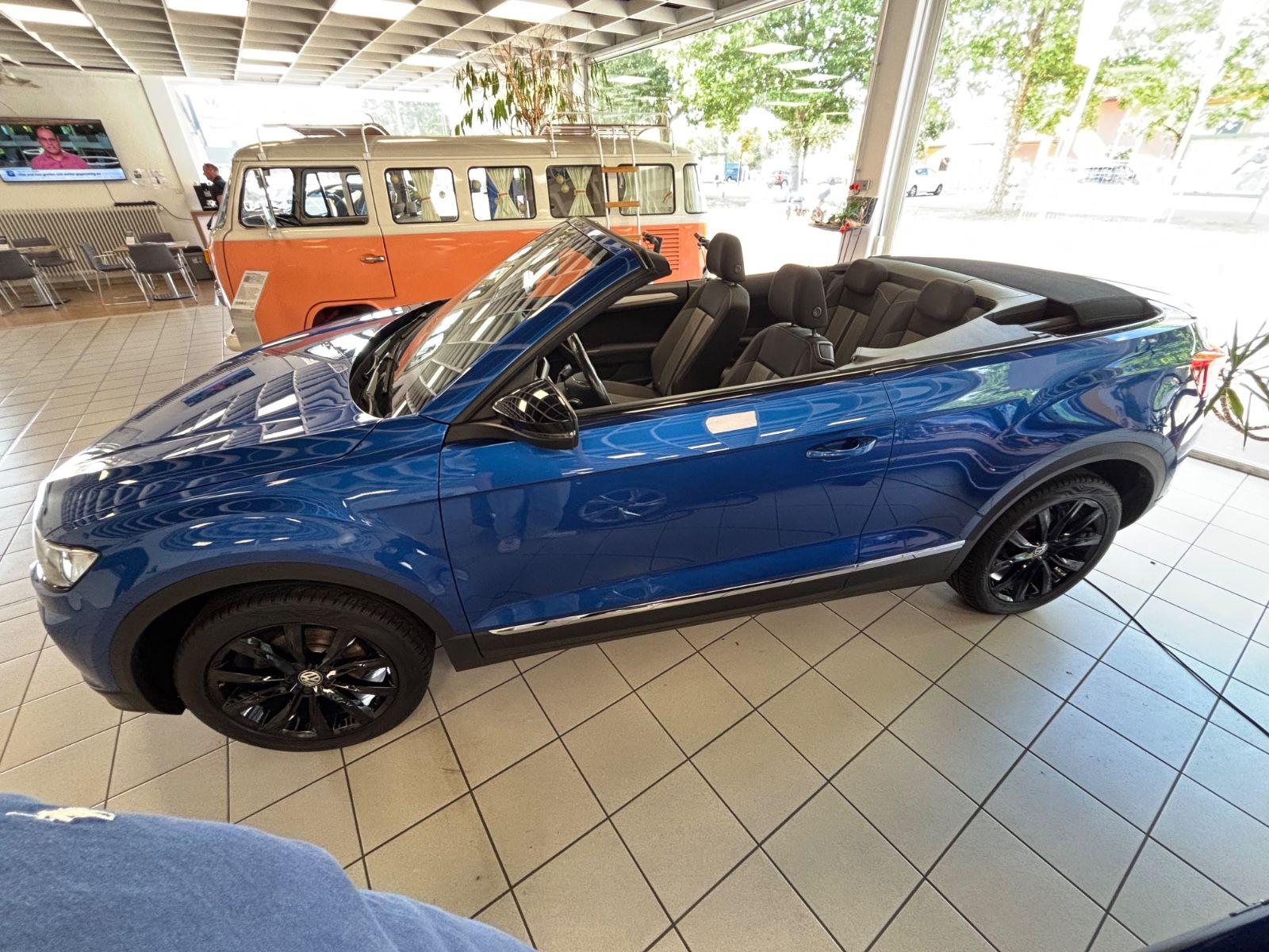 Fahrzeugabbildung Volkswagen T-Roc Cabriolet Style