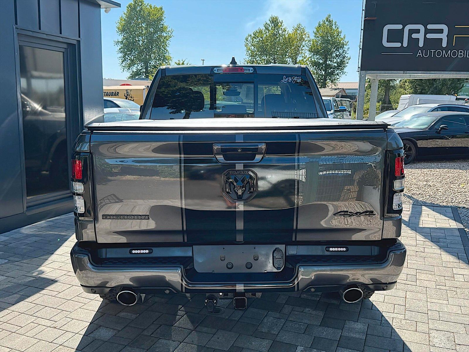 Fahrzeugabbildung Dodge RAM 5.7 V8 HEMI Night Edition OFFROAD 4x4 19%