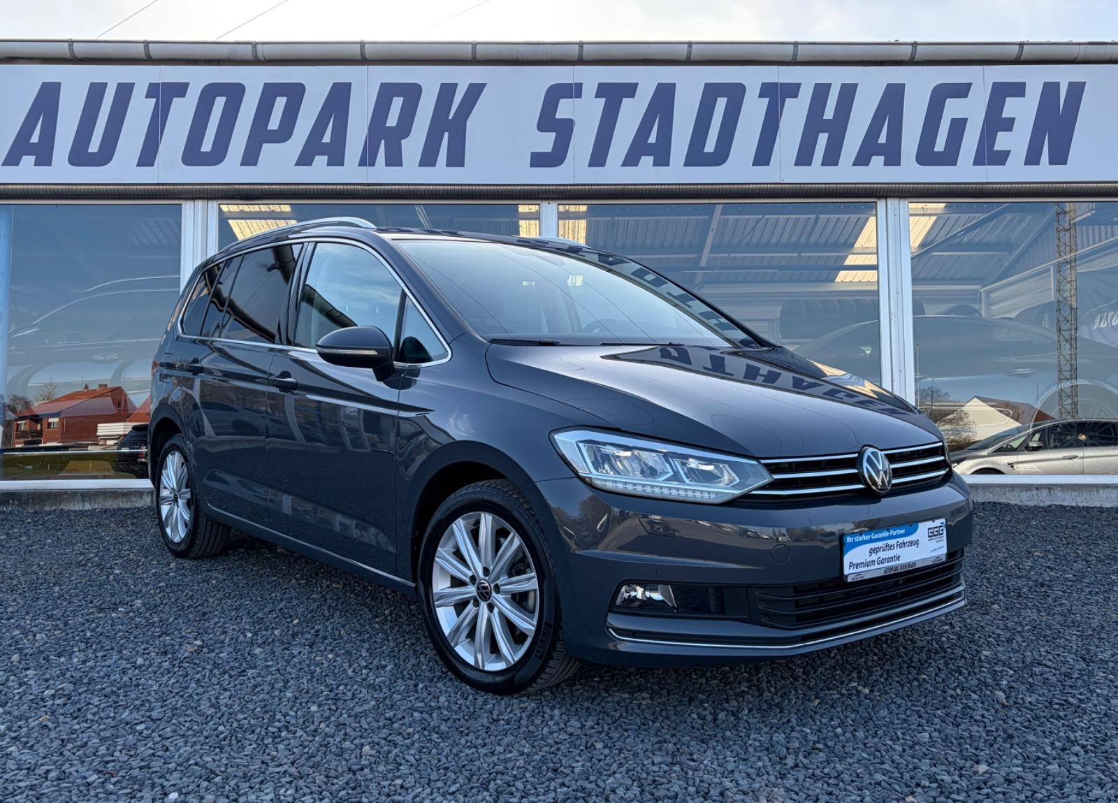 Volkswagen Touran Highline 7-SITZE AHK/LED/KAMERA/DAB/ACC