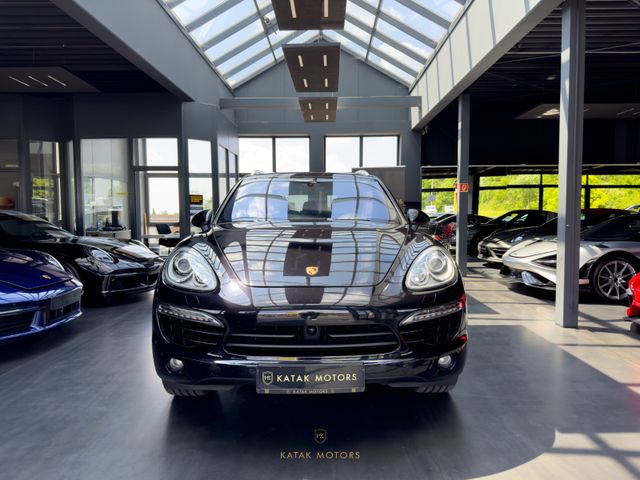 Porsche Cayenne Diesel 3.0/PANO/BOSE/METALLIC/PDLS+