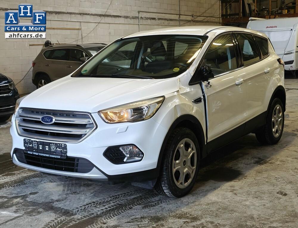Ford Kuga 1.5 EcoBoost Trend SHZG KLIMA
