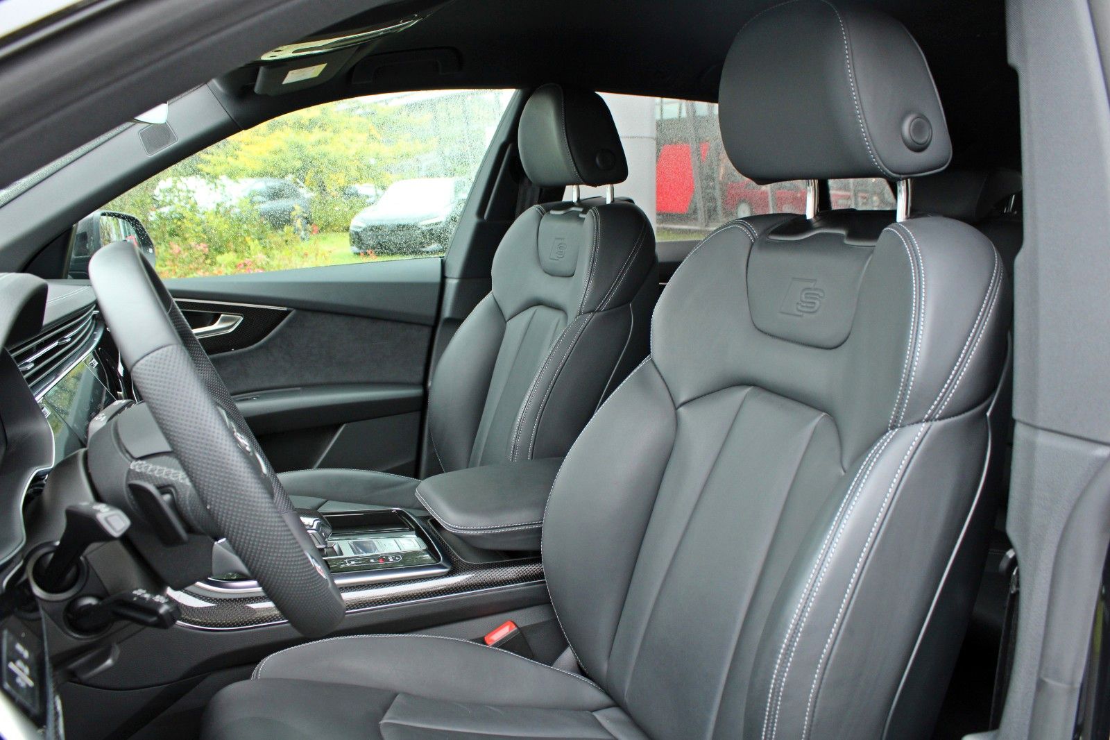 Audi SQ8 - Bild 12