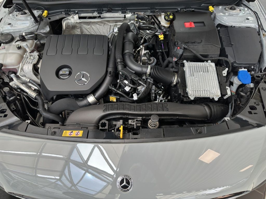 Fahrzeugabbildung Mercedes-Benz A 200 AMG*NIGHT*AHK*TOTW*KAM*LENKR-HEIZUNG